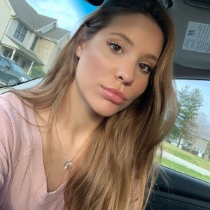 Meet your Posher, Jenna